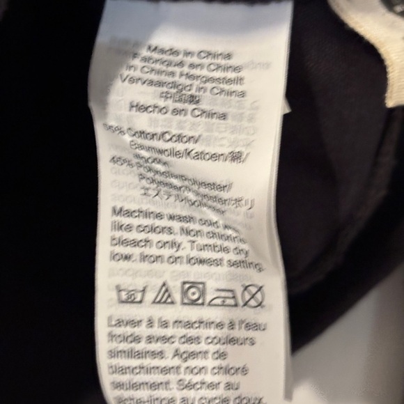 Madewell Black Crewneck Sweatshirt with Front Pocket – Size M    SKU11 - Picture 7 of 13